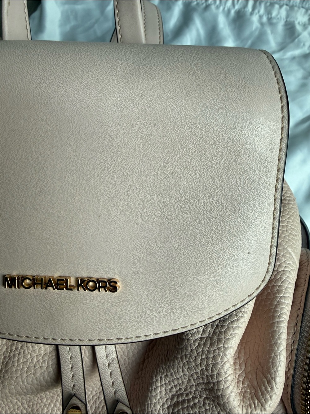 Michael Kors Pale Pink Leather Backpack with Gold Chain Detail - Picture 3 of 14